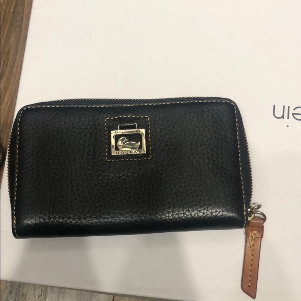 Dooney and Bourke all leather wallet